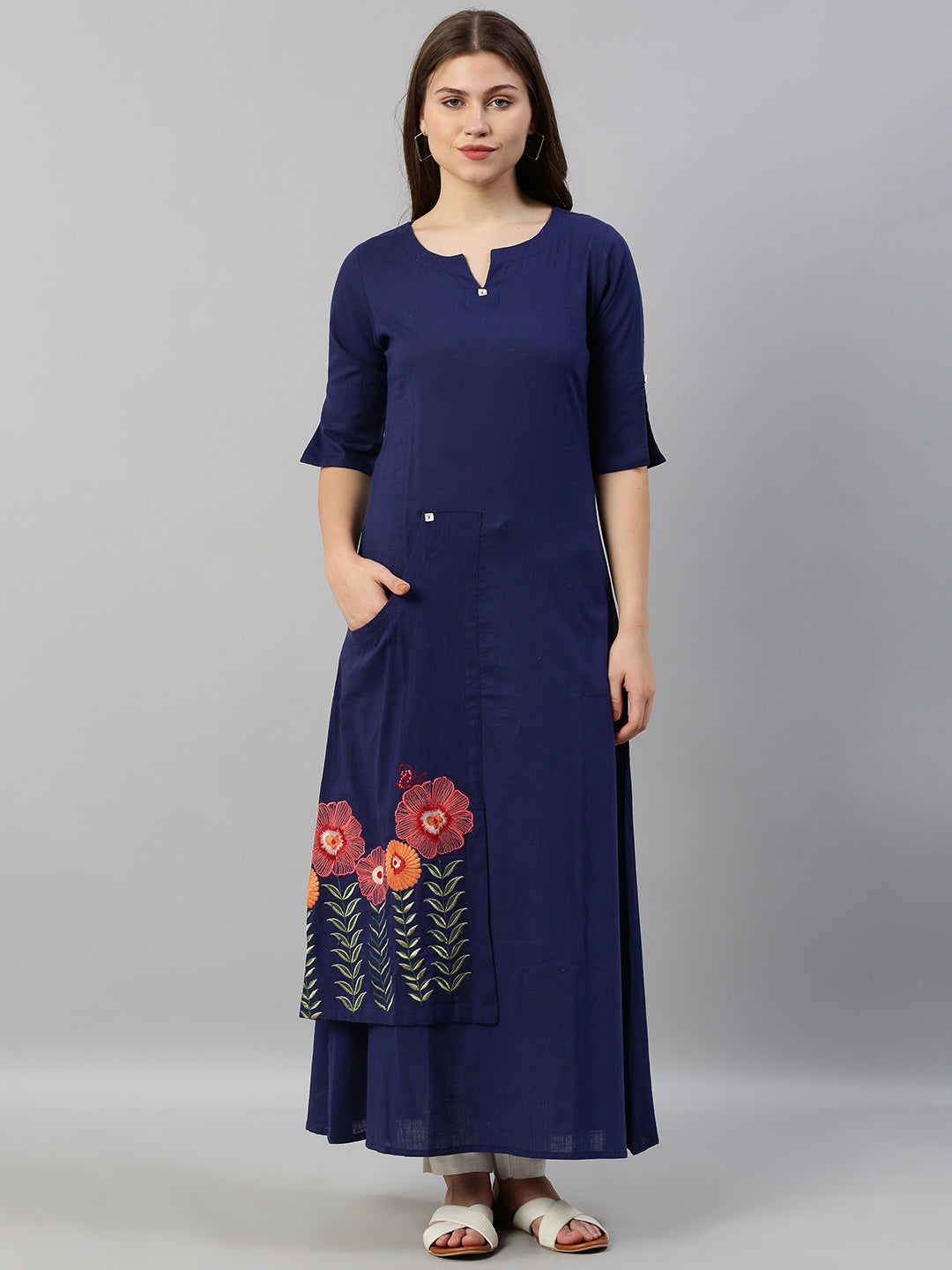 Neeru's Blue Embroidered Straight Kurta