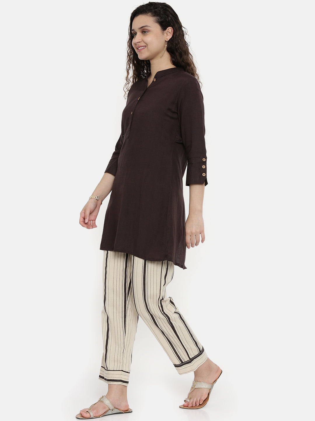 Neeru's Brown Straight Kurti