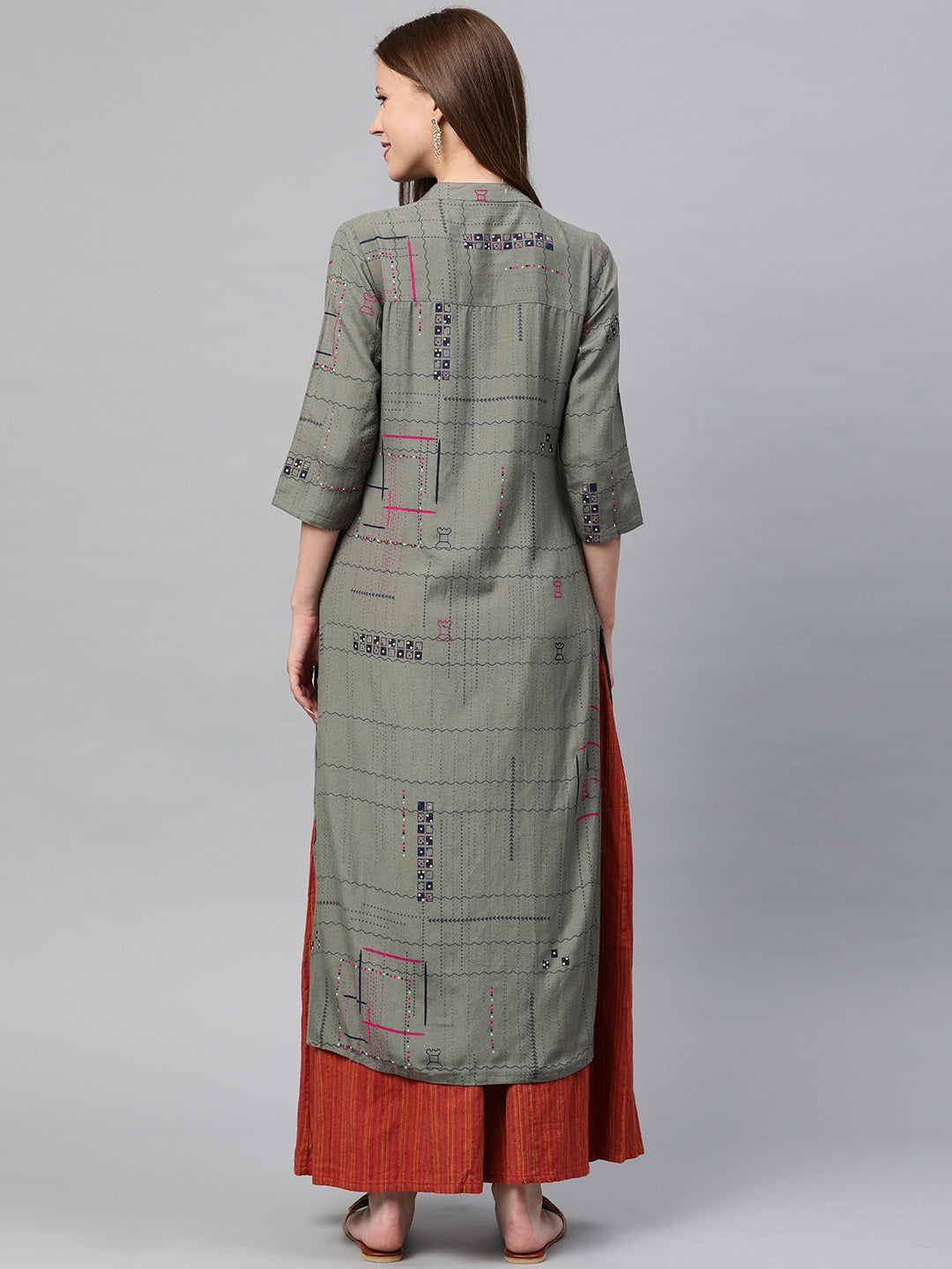 Neeru's Olive Printed Straight Kurta