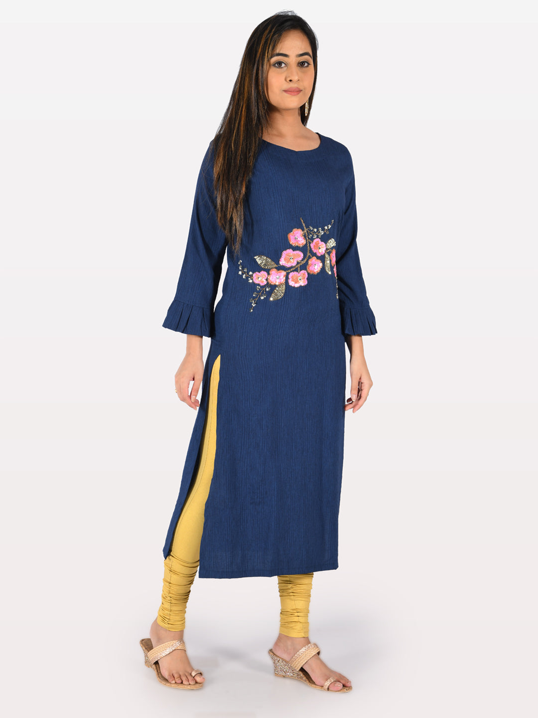 Neeru's Blue Embellished Straight Kurta