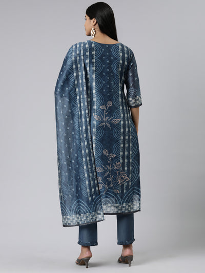 Neeru's Green Regular Calf Length Printed Kurta Printed Trousers With Dupatta