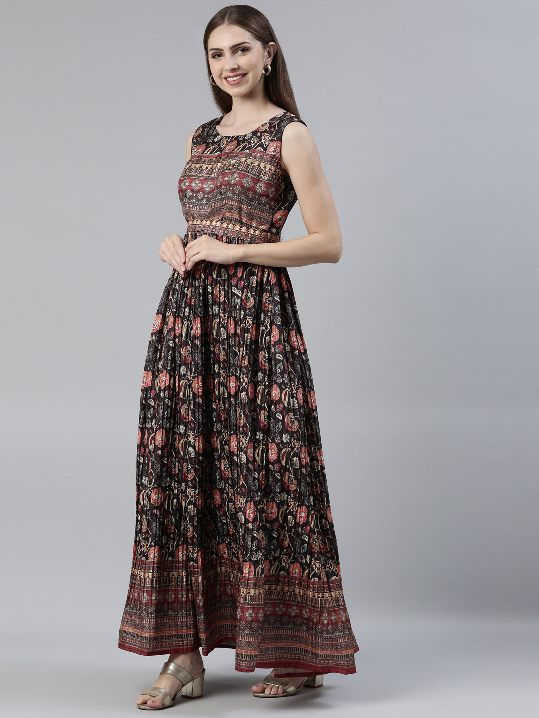 Neeru's Black Straight Casual Printed Maxi Dresses