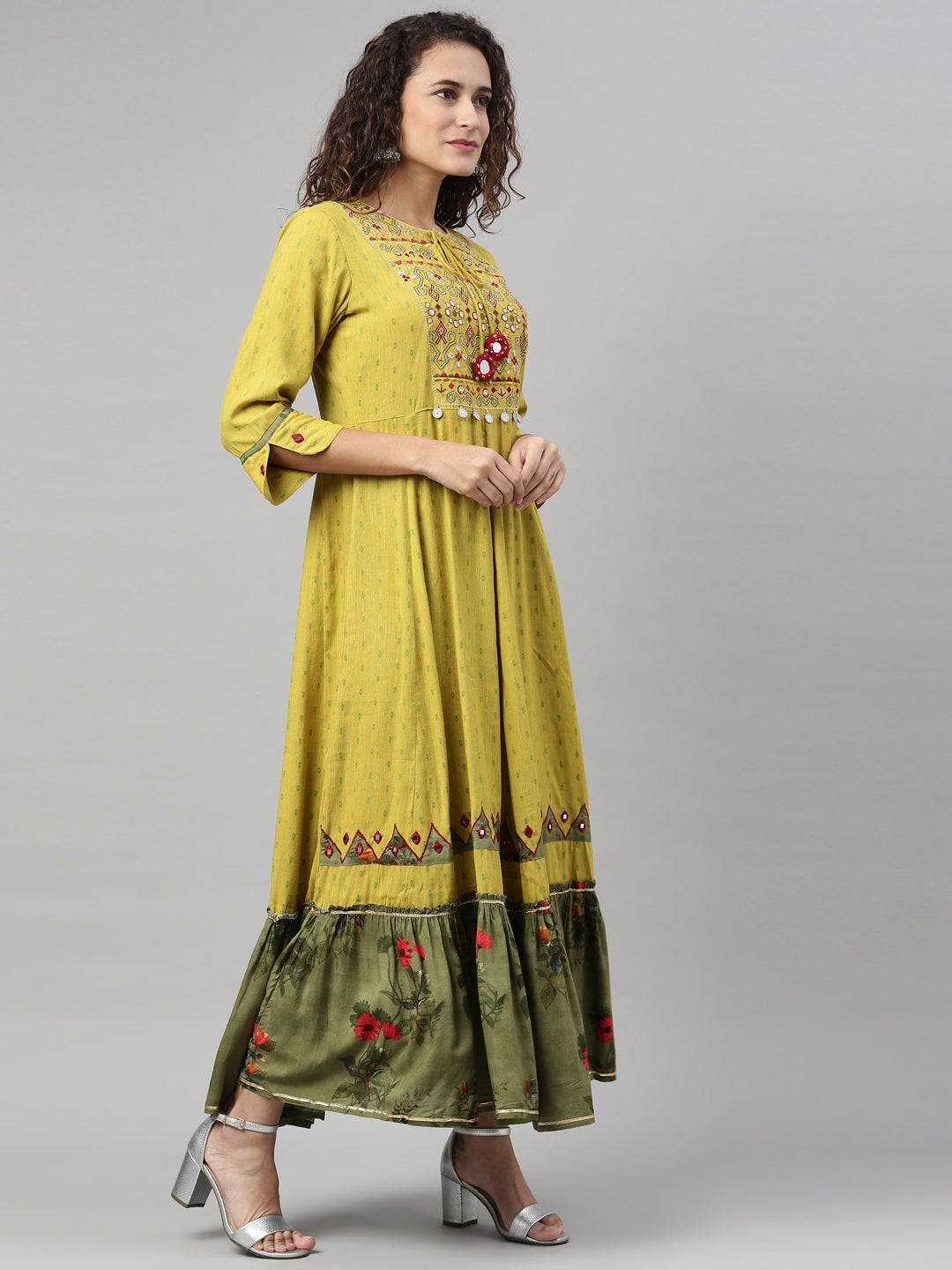 Neeru's Green Color Slub Rayon Fabric Kurta