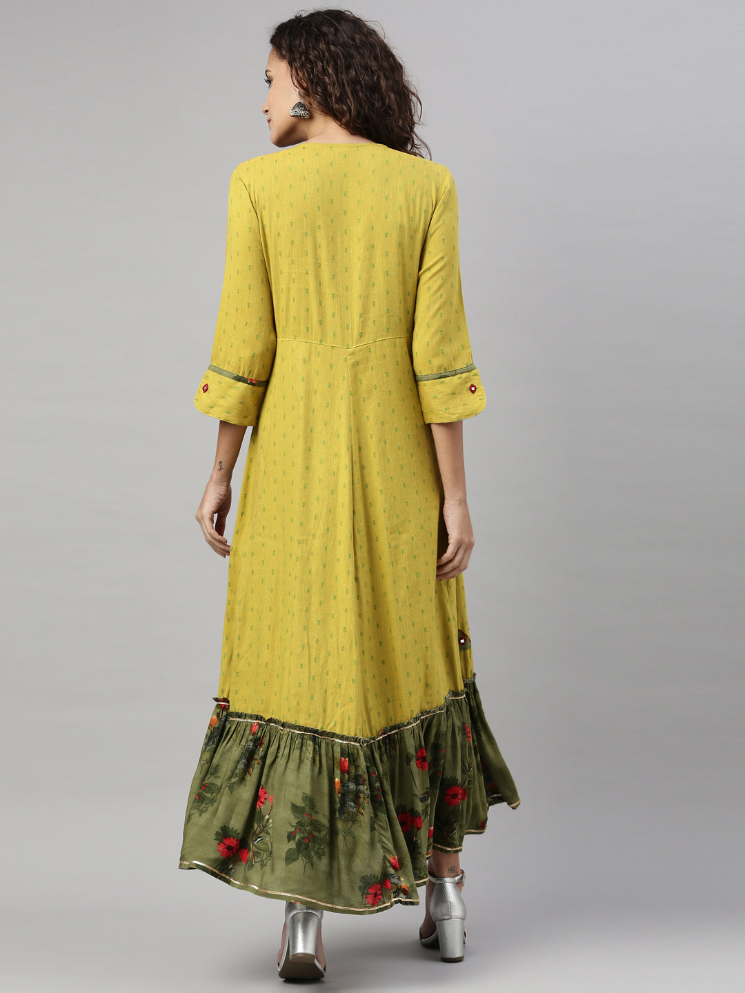 Neeru's Green Color Slub Rayon Fabric Kurta