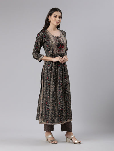 Neeru's Black Regular Calf Length Printed Readymade Suits