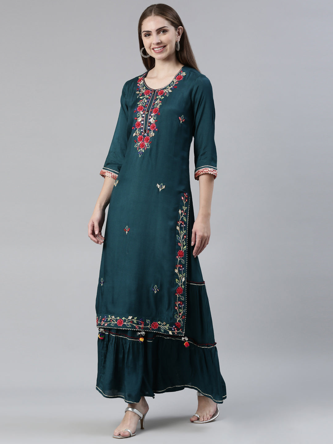 Neeru's Green Straight Regular Shantoon Kurtas