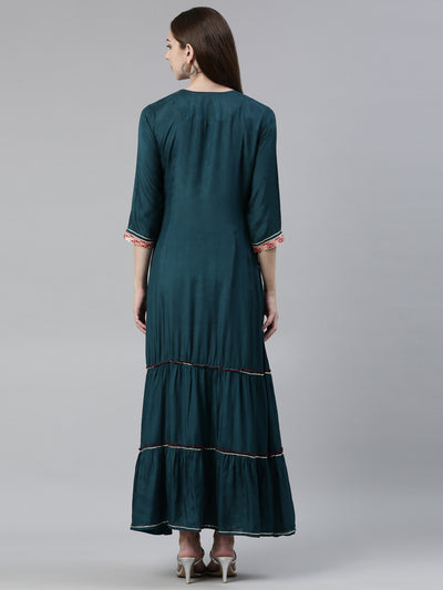 Neeru's Green Straight Regular Shantoon Kurtas