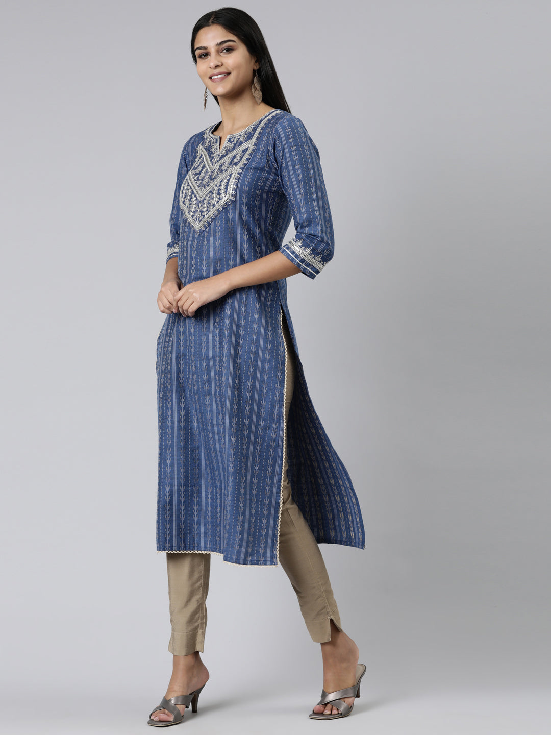 Neeru's Blue Straight Printed Viscose Rayon Kurtas