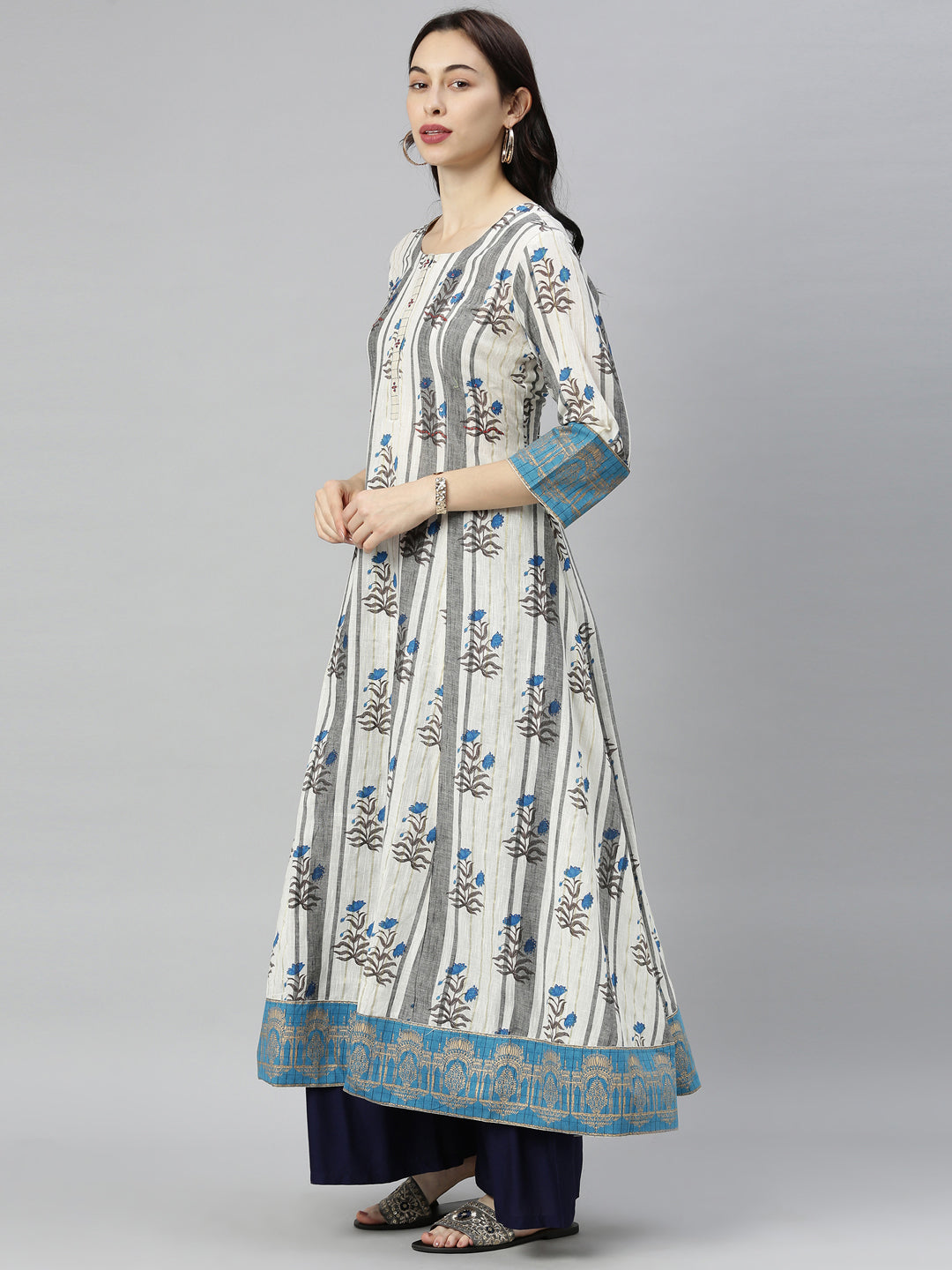 Neeru's Grey Embroidered Flared Kurta