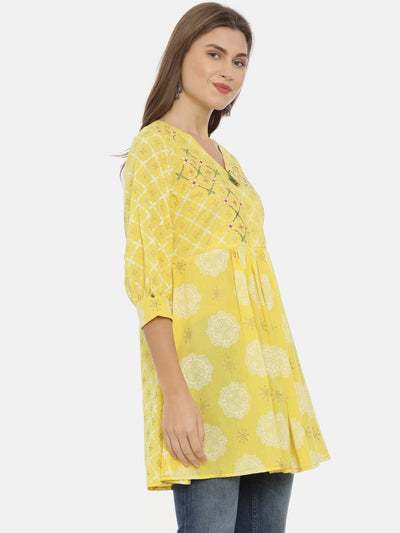 Neeru's Yellow Printed Flared Kurta