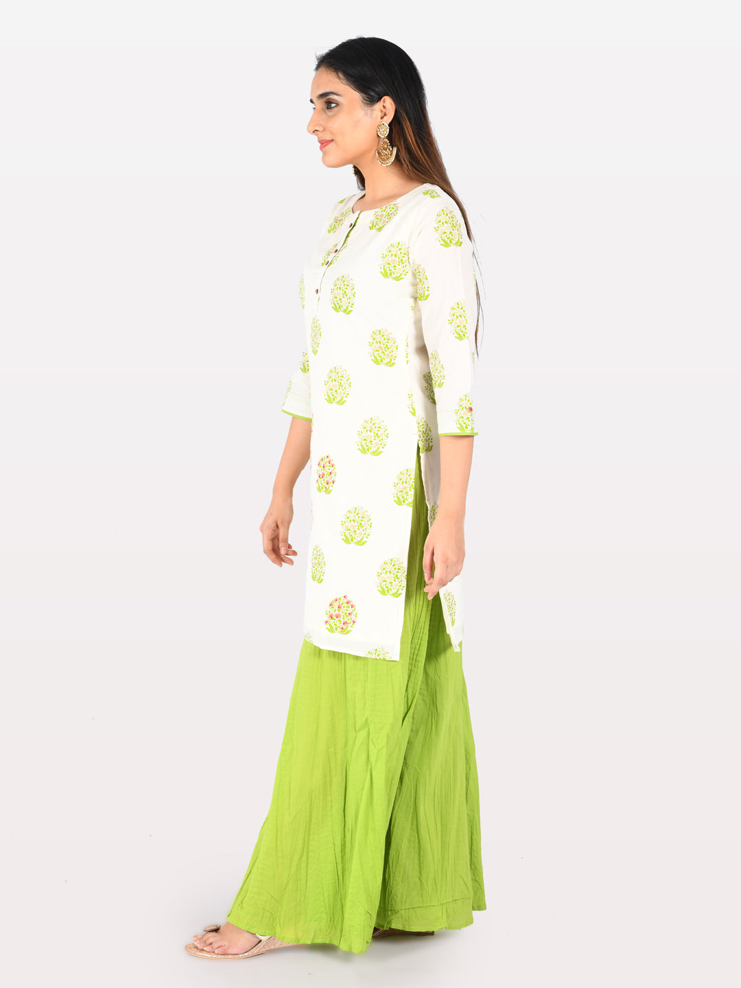 Neeru's Off White Printed Straight Kurta