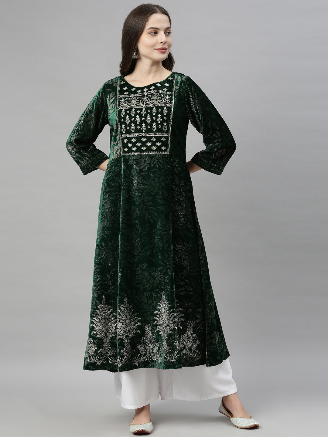 Neeru's Green Zari Flared Kurta