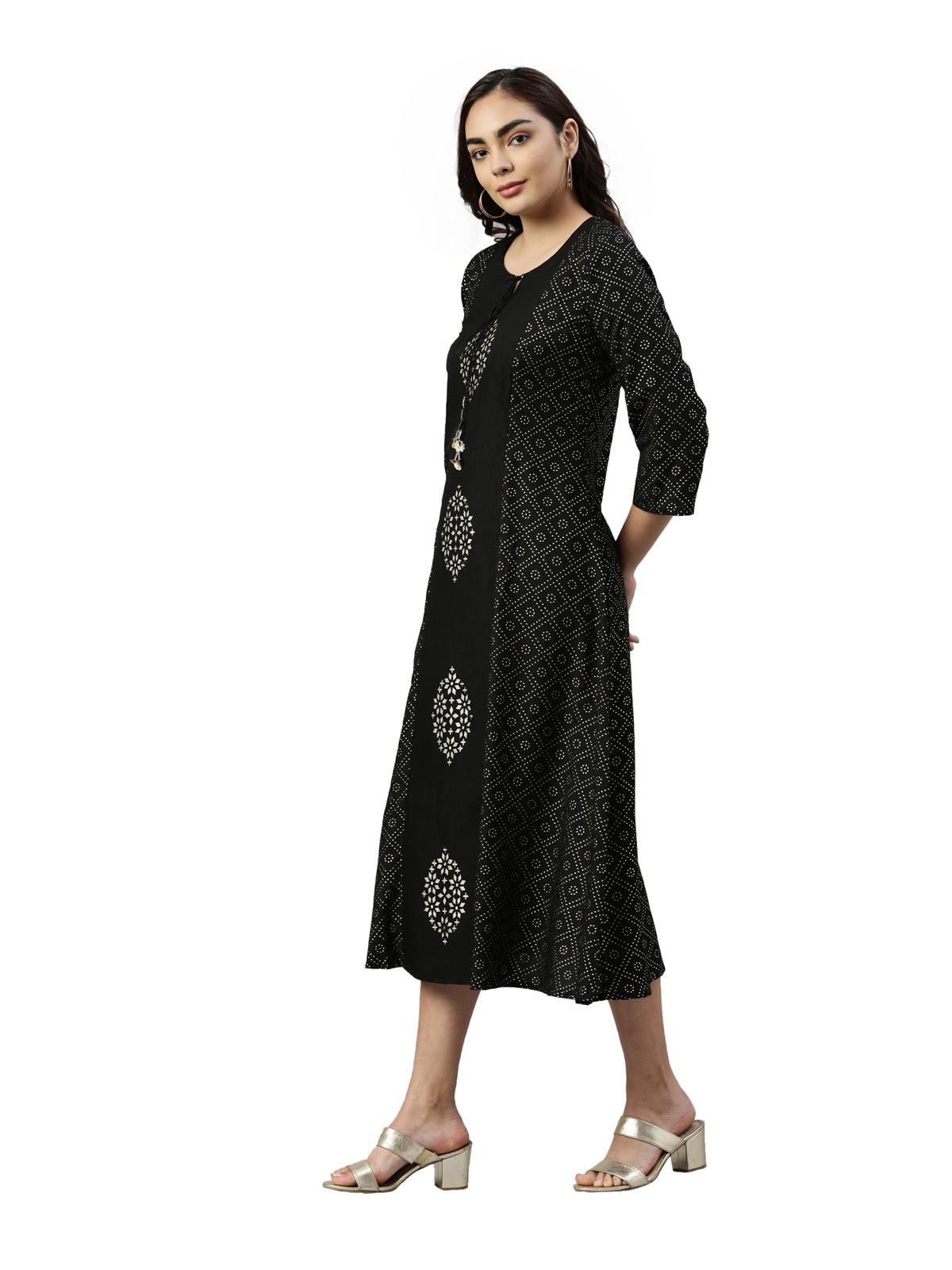 Neeru's Black Color Muslin Fabric Kurta