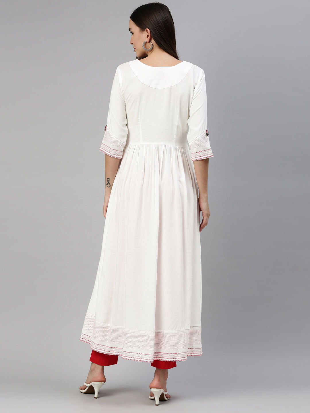 Neeru's Off White Color Rayon Fabric Kurta