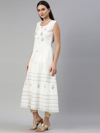 Neeru's Off White Color Mulmul Fabric Kurta