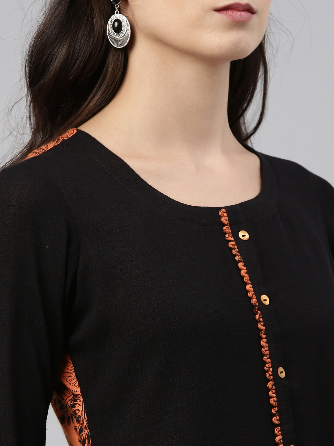 Neeru's Black Color Slub Riyon Fabric Kurtha