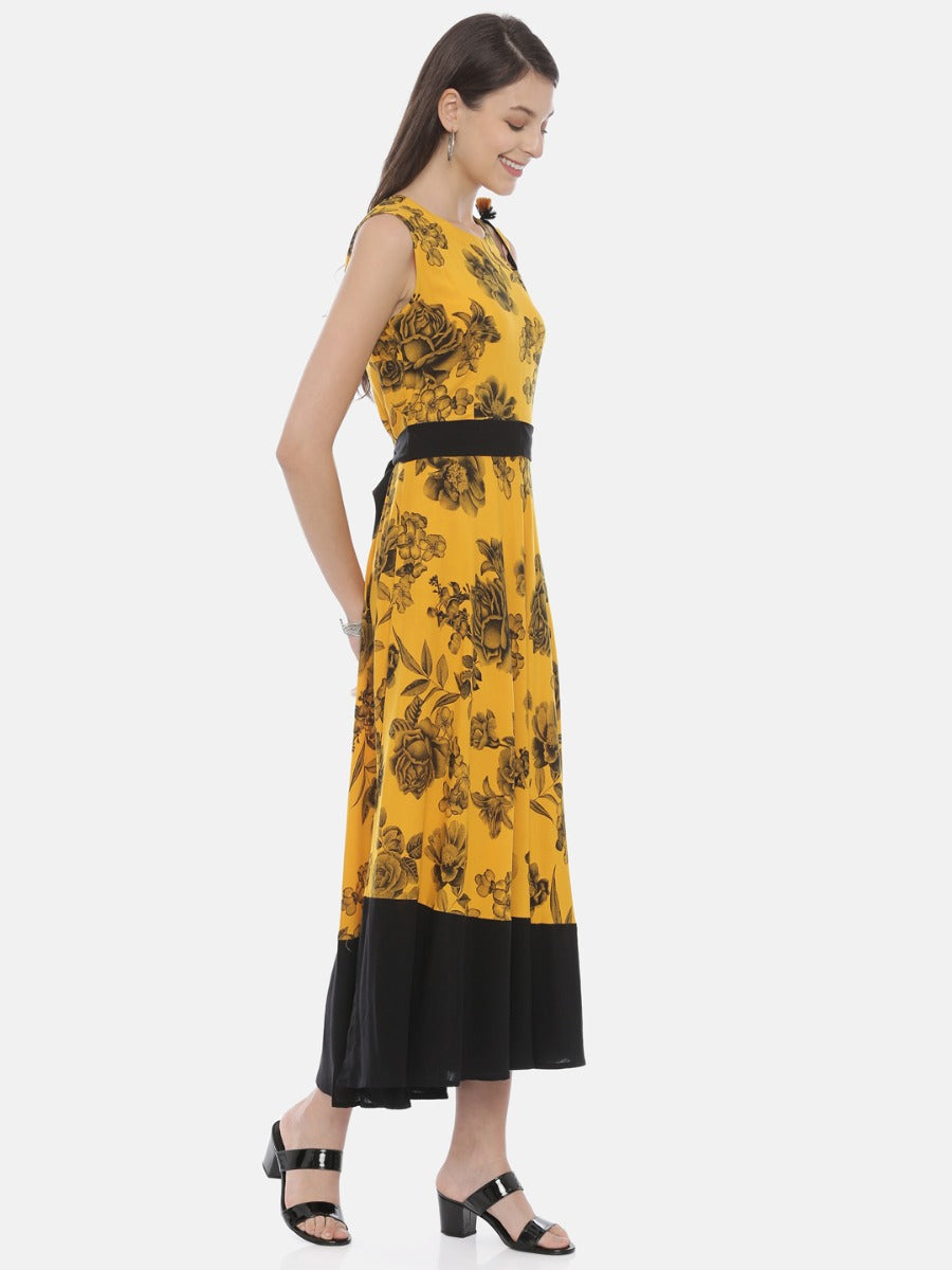 Neeru's Yellow Printed Fit & Flare Kurta