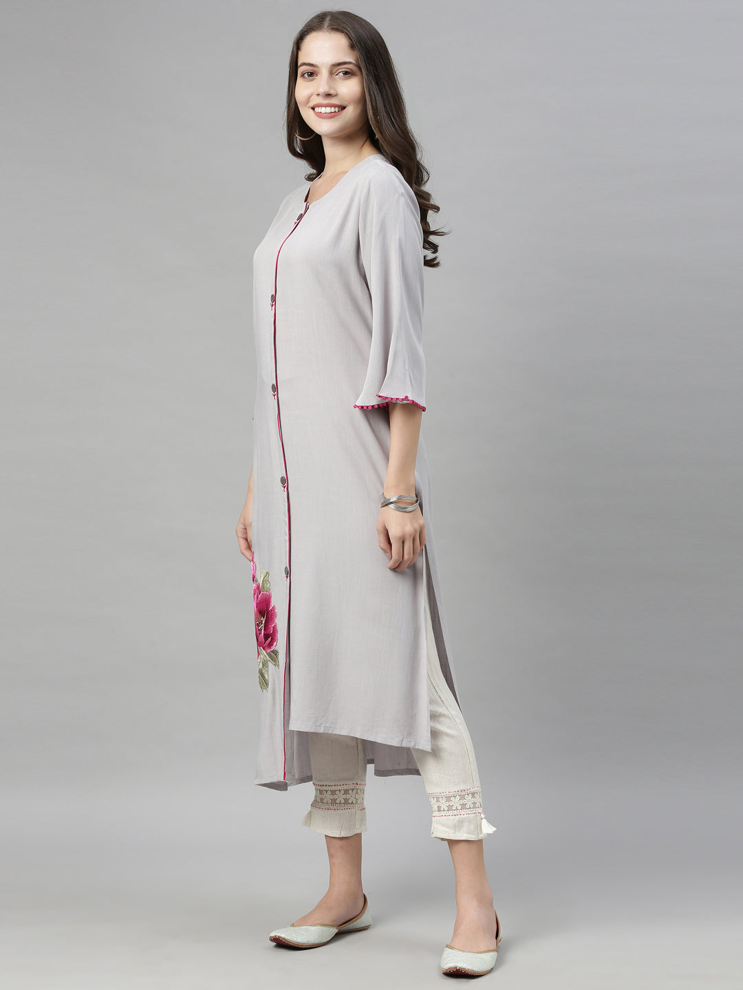 Neeru's Grey Embroidered Straight Kurta